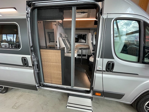 Adria Twin SELECT 640 SLB / Automat 140hk / Truma Diesel / B-kort / Långbädd / 25 of 25