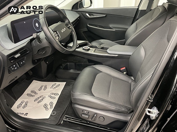 Kia EV6 8 of 14