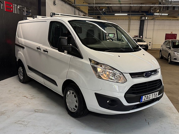 Ford Transit Custom 2 of 18