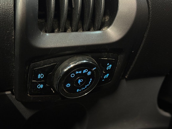 Ford Transit Custom 16 of 18