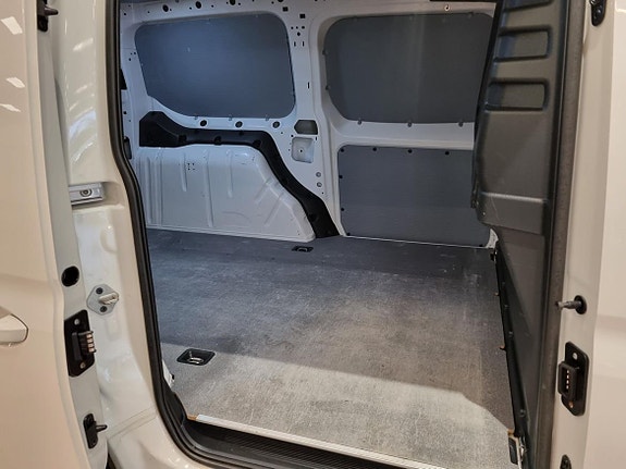 Volkswagen Caddy 11 of 12