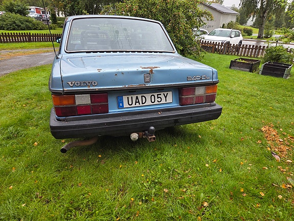 Volvo 244 5 of 14