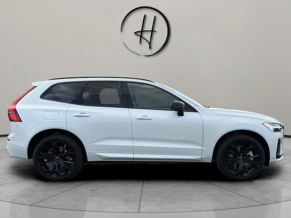 Volvo XC60 6 of 30