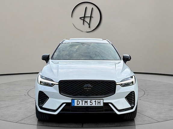 Volvo XC60 3 of 30