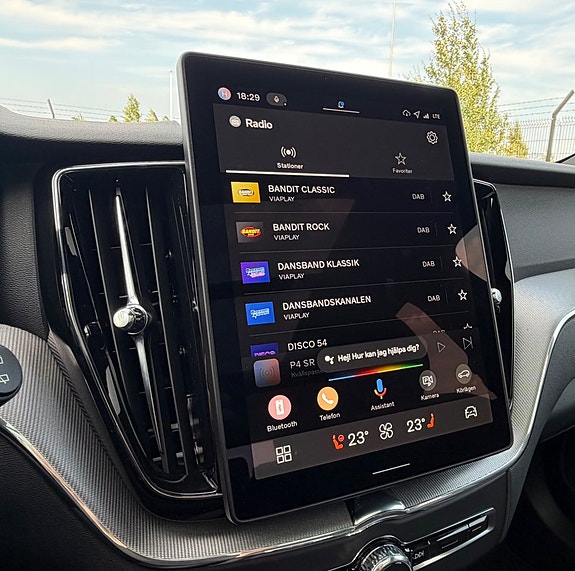 Volvo XC60 27 of 30