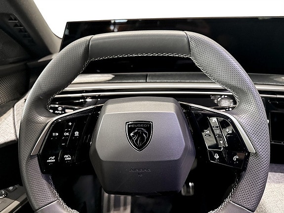 Peugeot 5008 8 of 16