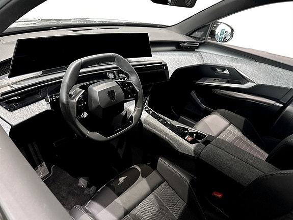 Peugeot 5008 6 of 16
