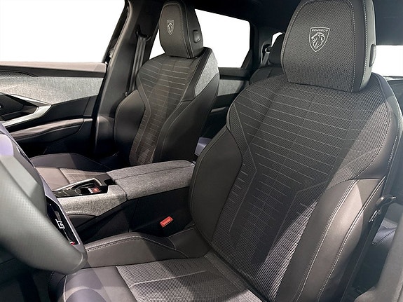 Peugeot 5008 5 of 16