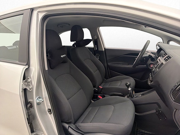 Kia Rio 18 of 25
