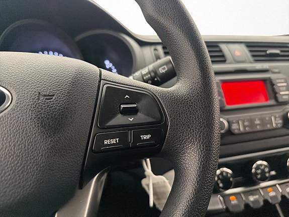 Kia Rio 15 of 25