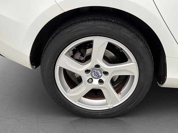 Volvo V40 26 of 27