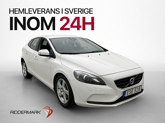 Volvo V40 3 of 27