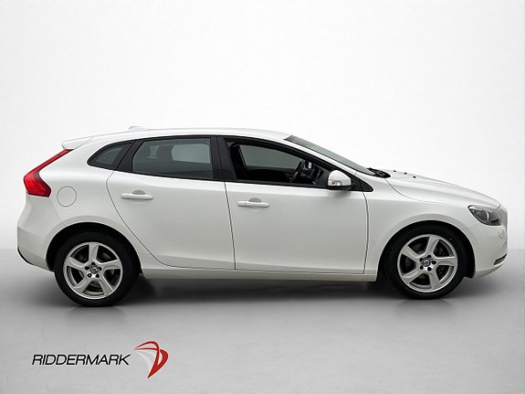 Volvo V40 9 of 27