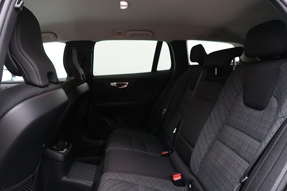 Volvo V60 5 of 22