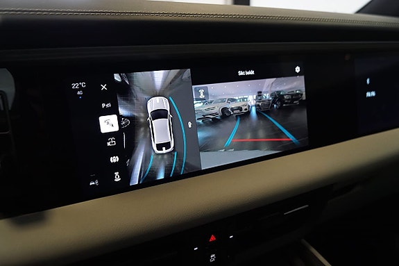 Porsche Macan 4 9 of 17