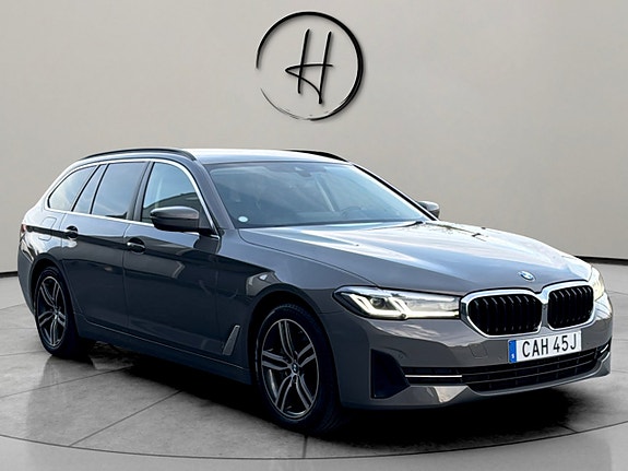 BMW 530e 2 of 28