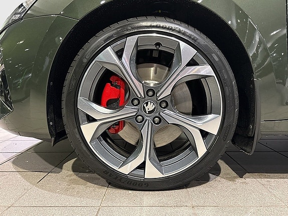 Skoda Octavia 9 of 15