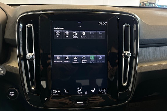 Volvo XC40 14 of 22