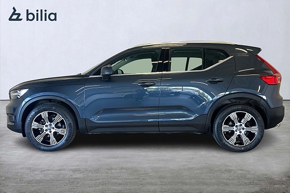 Volvo XC40 4 of 22