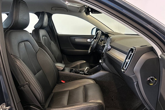 Volvo XC40 18 of 22