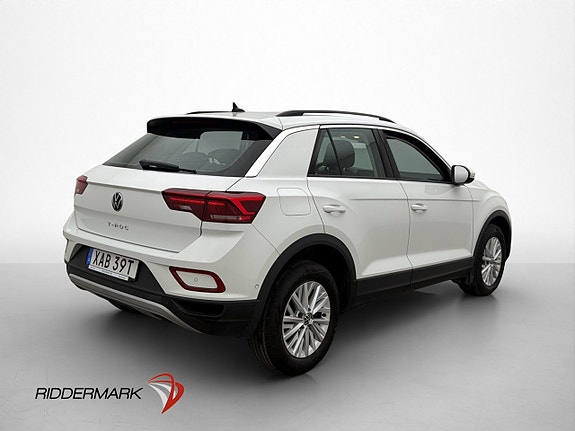 Volkswagen T-Roc 8 of 27