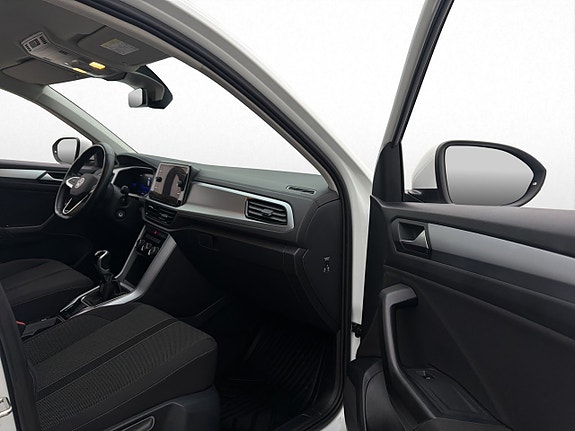 Volkswagen T-Roc 21 of 27
