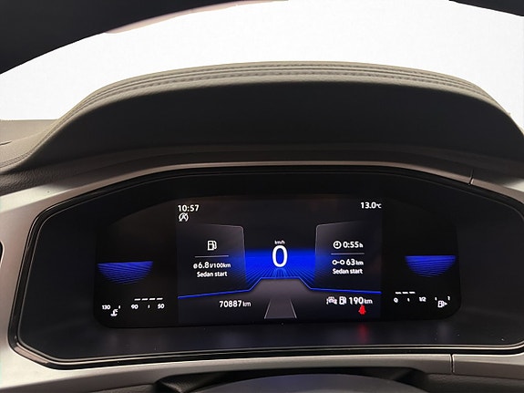 Volkswagen T-Roc 15 of 27