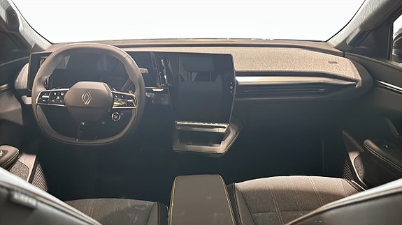 Renault Scenic E-Tech 4 of 11