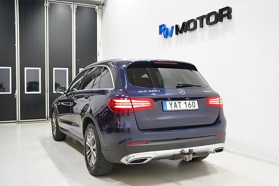 Mercedes-Benz GLC220 d 4 of 23