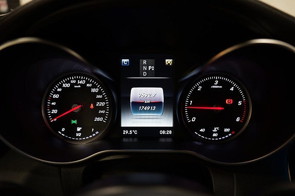 Mercedes-Benz GLC220 d 14 of 23