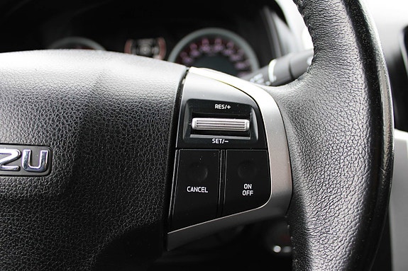 Isuzu D-max 6 of 7