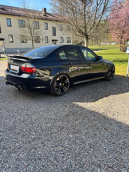 BMW 335i 3 of 5