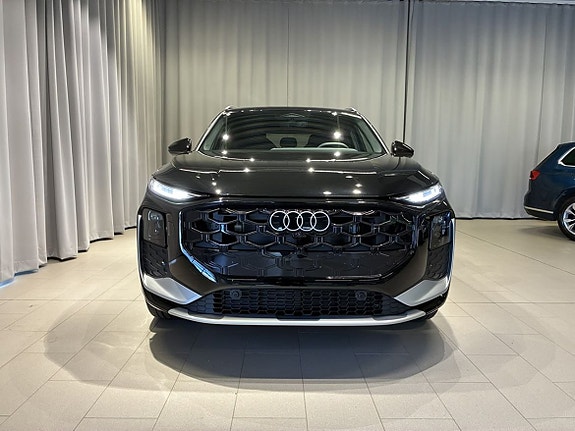 Audi Q3 6 of 21