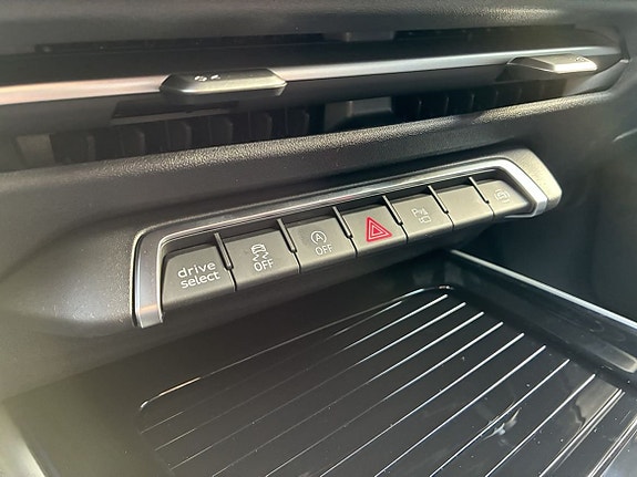 Audi Q3 19 of 21