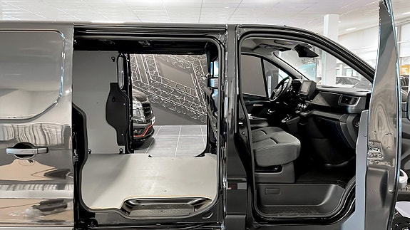 Renault Trafic 5 of 9