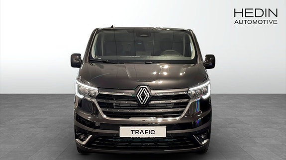 Renault Trafic 8 of 9