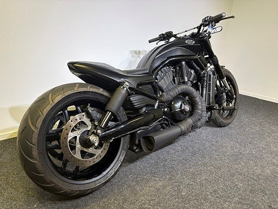 Harley-Davidson NIGHT ROD Custom / Luftfjädring VRSCDX / PRISSÄNKT 3 of 12