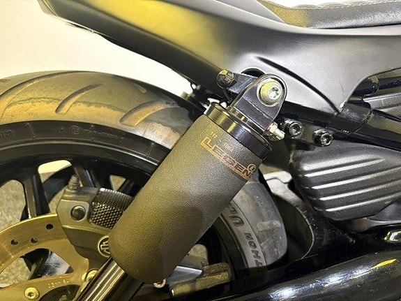 Harley-Davidson NIGHT ROD Custom / Luftfjädring VRSCDX / PRISSÄNKT 10 of 12