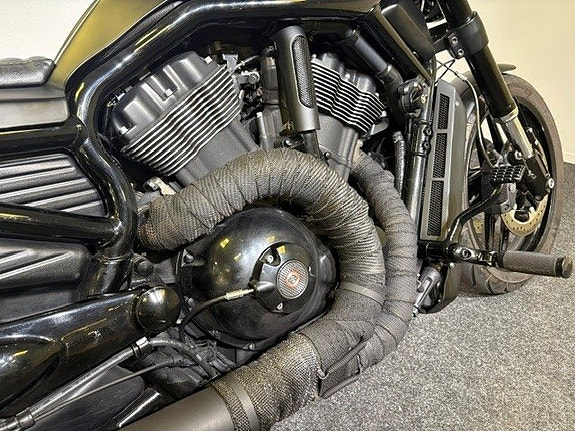 Harley-Davidson NIGHT ROD Custom / Luftfjädring VRSCDX / PRISSÄNKT 11 of 12