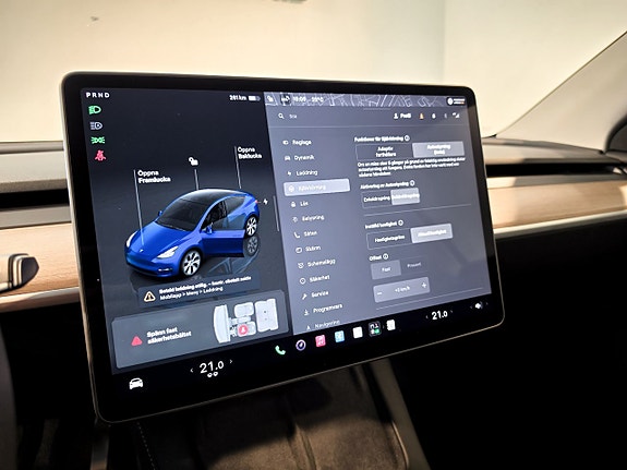 Tesla Model Y 15 of 27