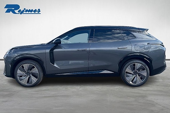 Lynk & Co 08 3 of 23