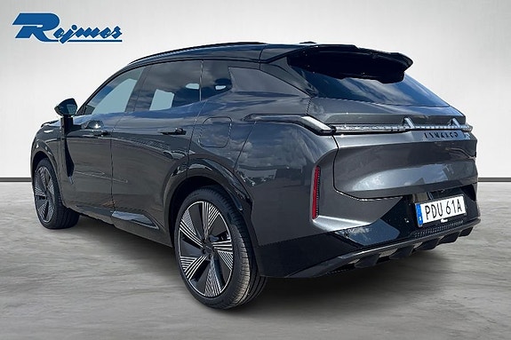Lynk & Co 08 2 of 23