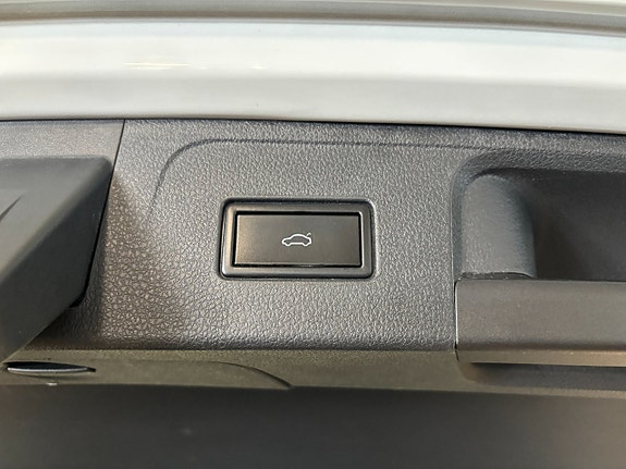 Volkswagen Passat 21 of 22