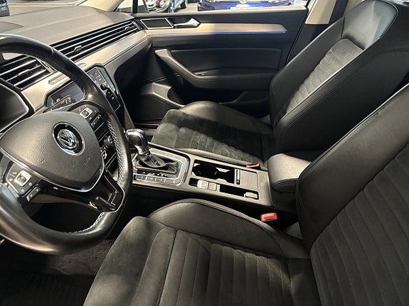 Volkswagen Passat 9 of 22