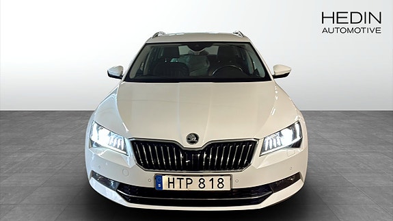 Skoda Superb 8 of 12