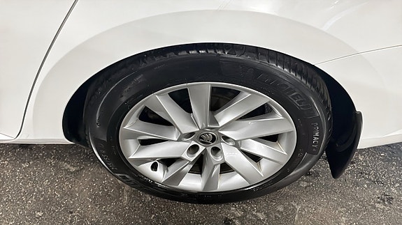 Skoda Superb 5 of 12