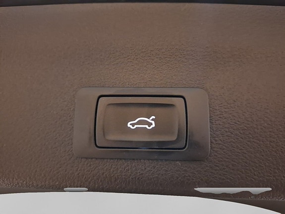 Audi A6 5 of 12
