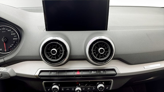 Audi Q2 9 of 12