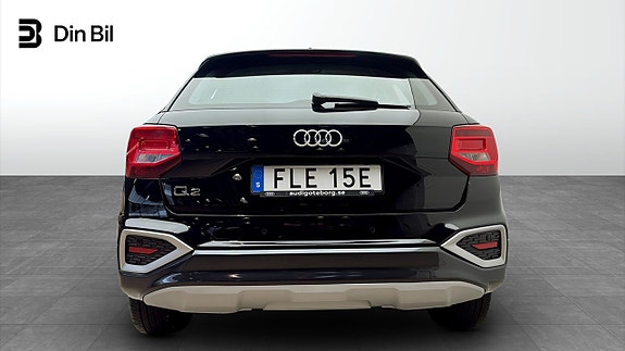 Audi Q2 5 of 12