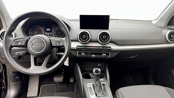 Audi Q2 10 of 12